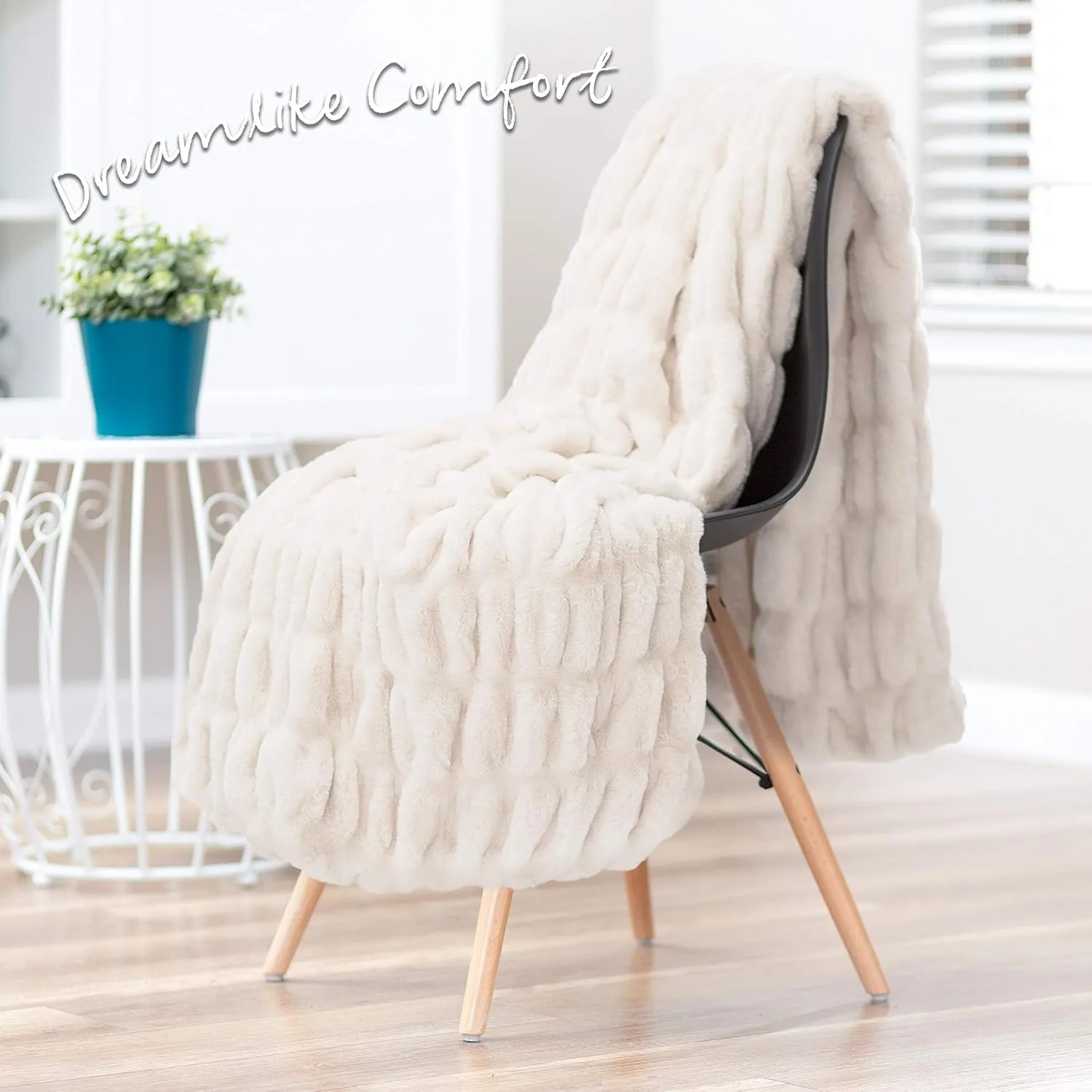 Chanasya Faux Fur Throw Blanket