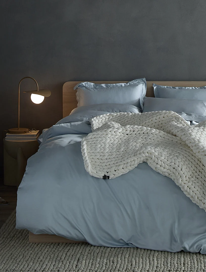 Hush Cooling Weighted Blanket